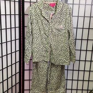 🌹Victoria’s Secret Pajamas Size S🌹
